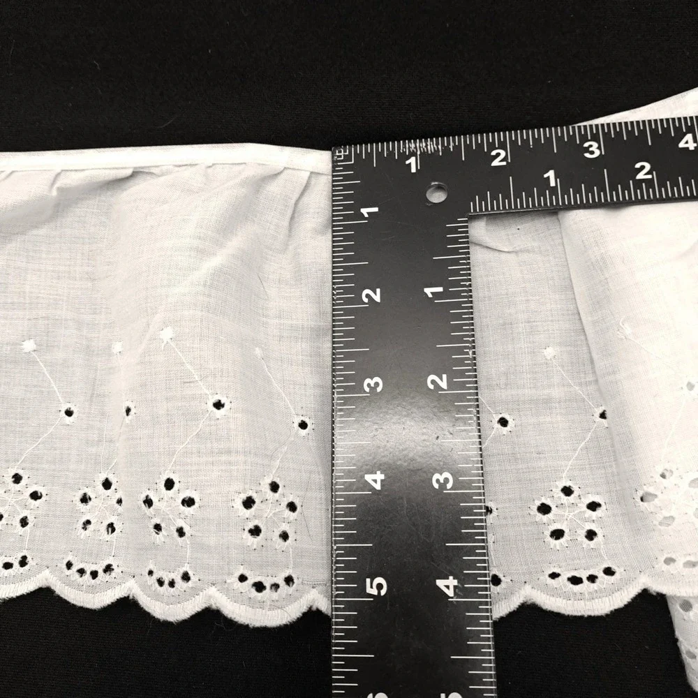 Vintage Lace Trim 1990s 2 Yards Cream Cotton Eyelet Ruffle Scalloped Edge DIY